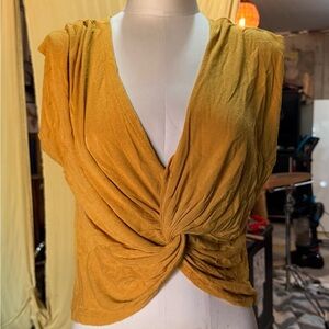Mustard Twist Front Top